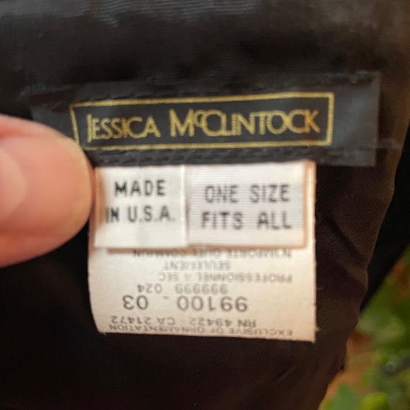 Jessica McClintock velvet shawl NWT - Picture 3 of 4